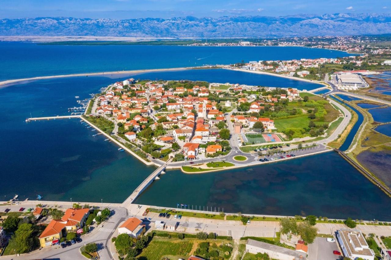 Apartments With A Parking Space Nin, Zadar - 11402 Экстерьер фото