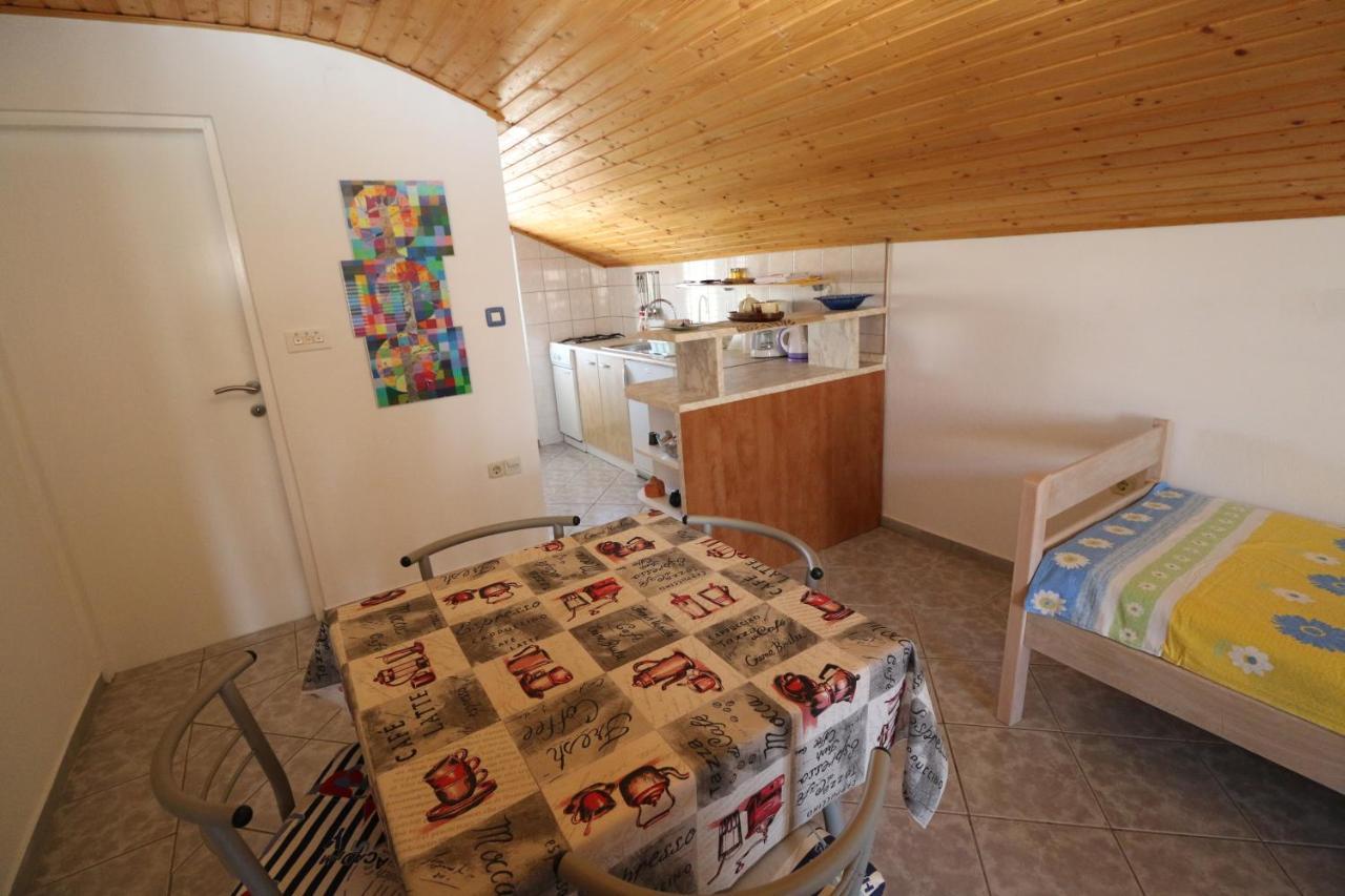 Apartments With A Parking Space Nin, Zadar - 11402 Экстерьер фото